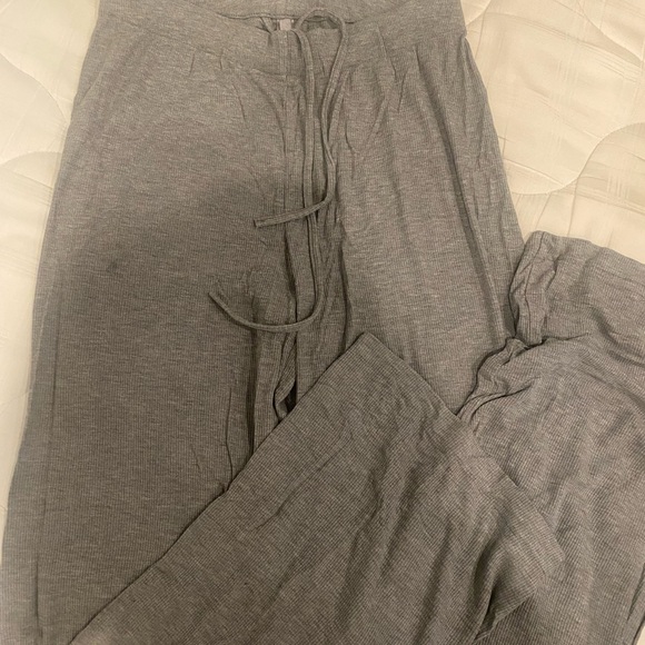 SKIMS PJS - Picture 5 of 7